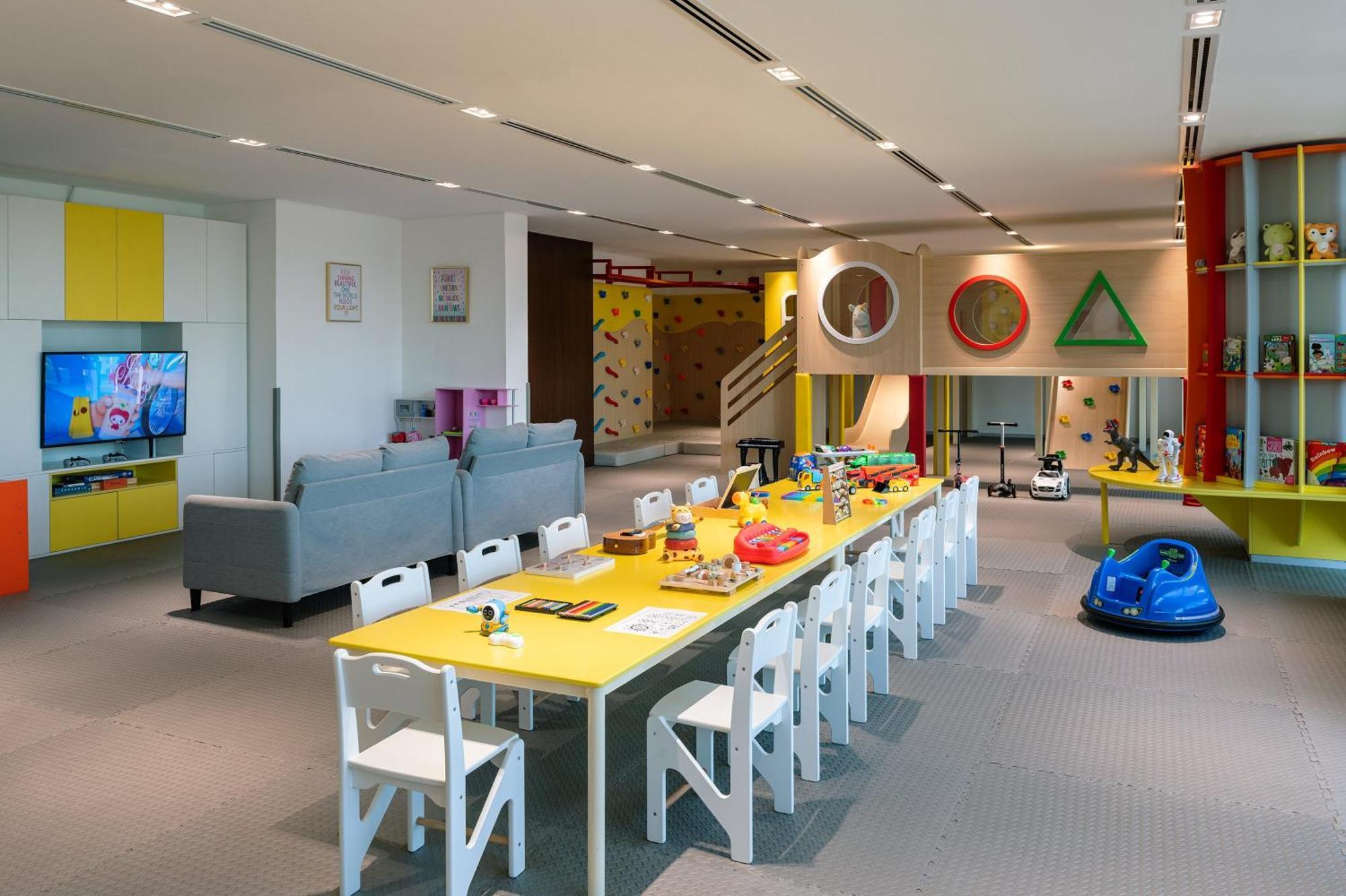 Th8 Palm Dubai Beach Resort, Vignette Collection By Ihg Eksteriør billede The Children's Hospital at the Royal Marsden